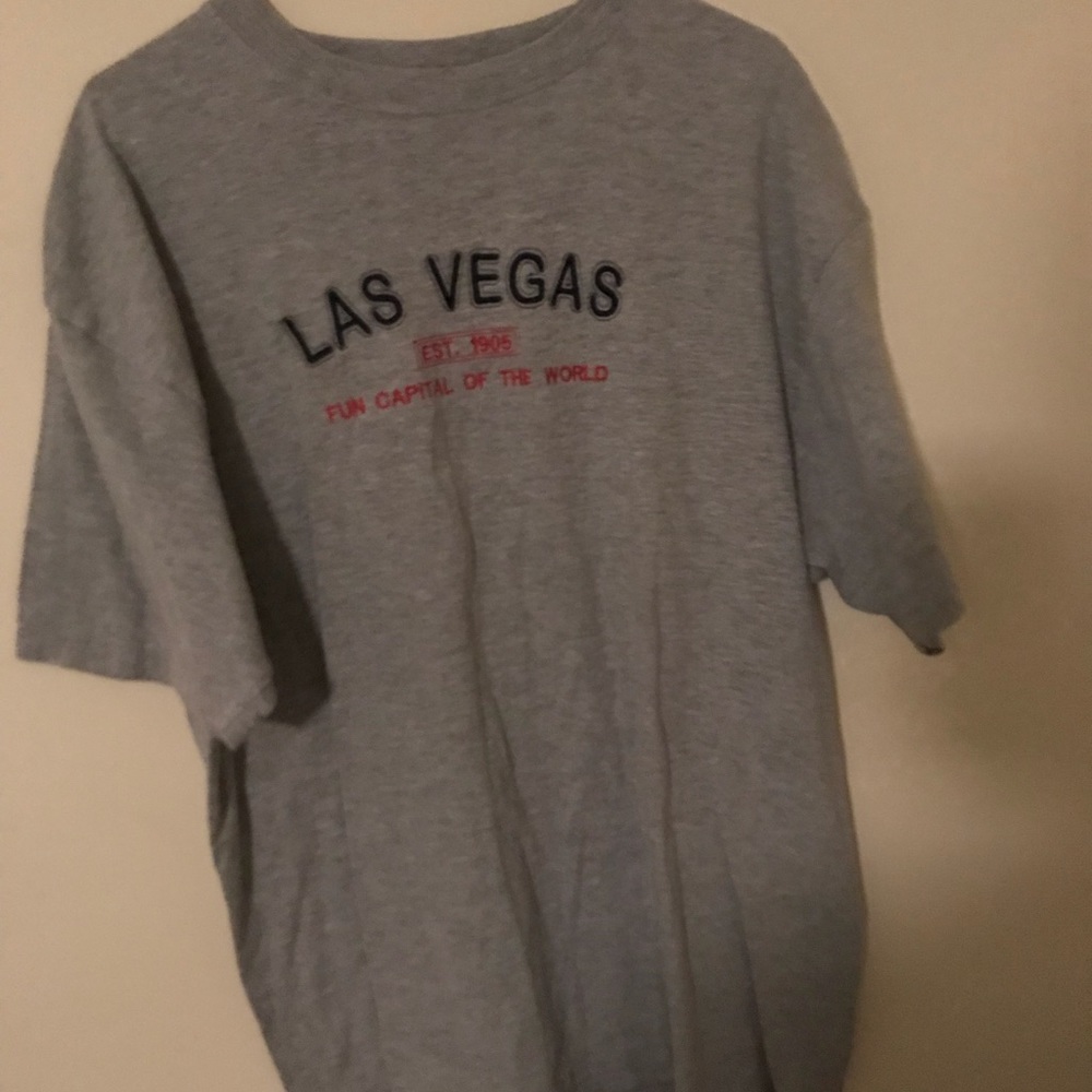 Las Vegas T shirt Size XL vintage VTG gray